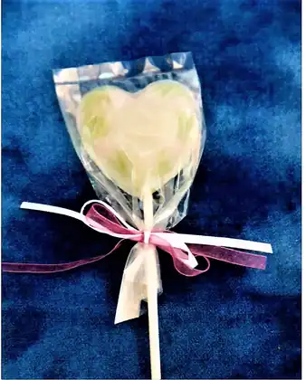 Heart shaped chocolate lollipop wedding favor